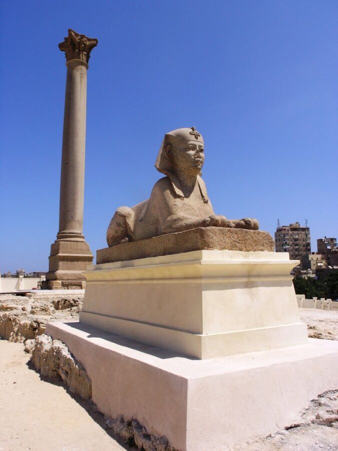 All-inclusive DAY TOUR TO ALEXANDRIA FROM CAIRO - Catacombs of Kom El Shoqafa: Alexandria below ground