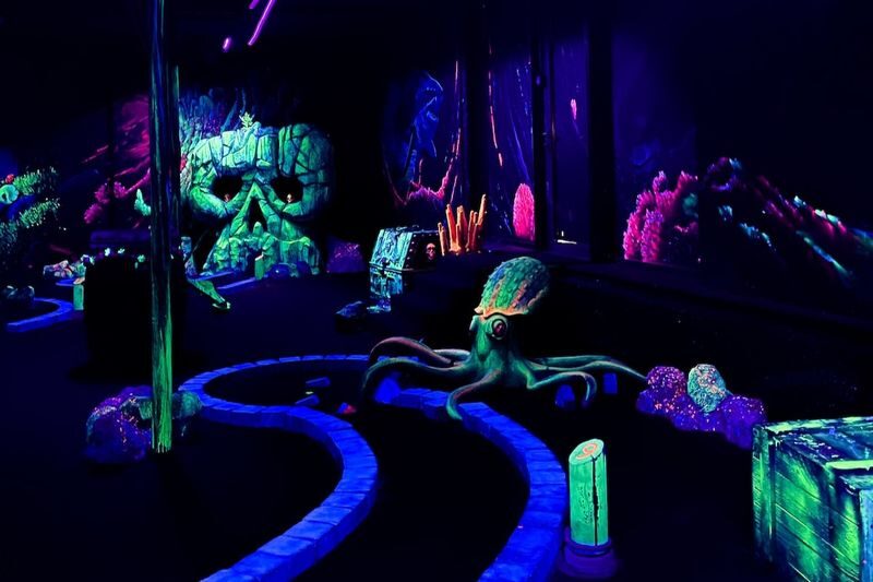 Aloha Glow in the Dark Minigolf Experience in Amsterdam - Tropical scenery, with a practical purpose