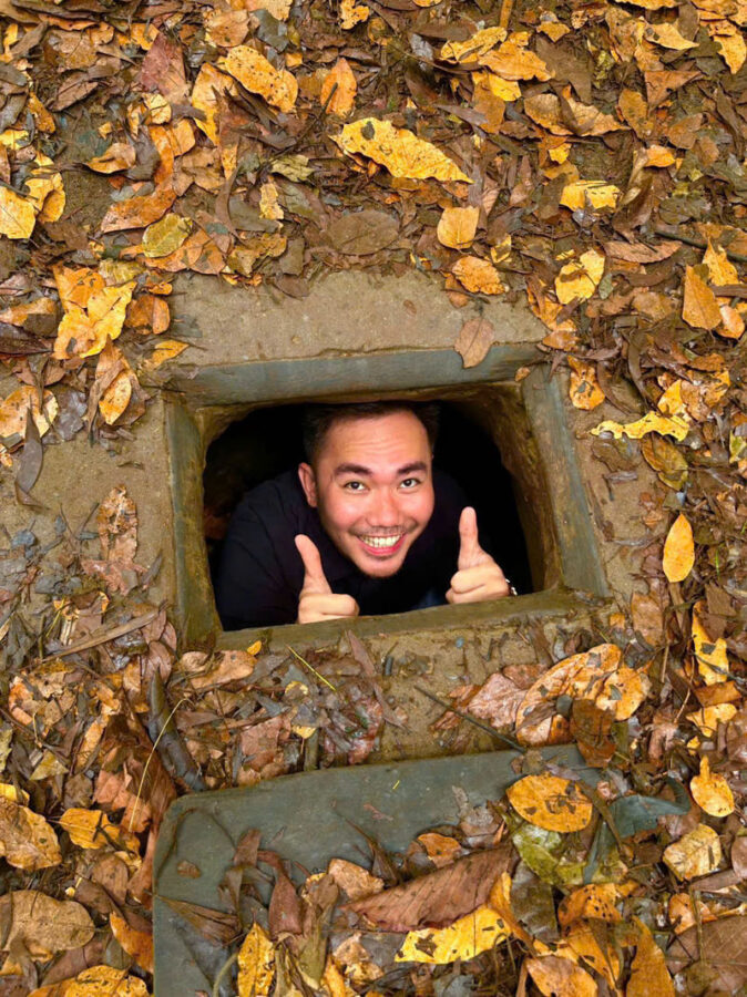 AM/PM Departure: Cu Chi Tunnels Half-Day Tour - A pause at the handicraft stop
