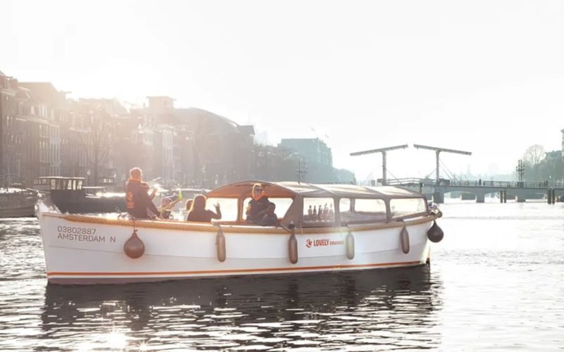 Amsterdam Luxury Open Boat Canal Cruise - What the small electric boat feels like