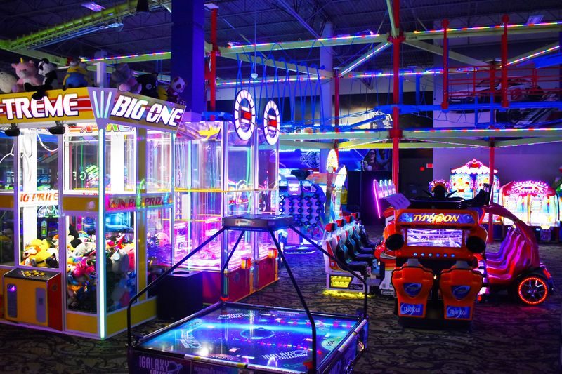 Andretti Indoor Karting & Games - Orlando - Choosing the adult or child track