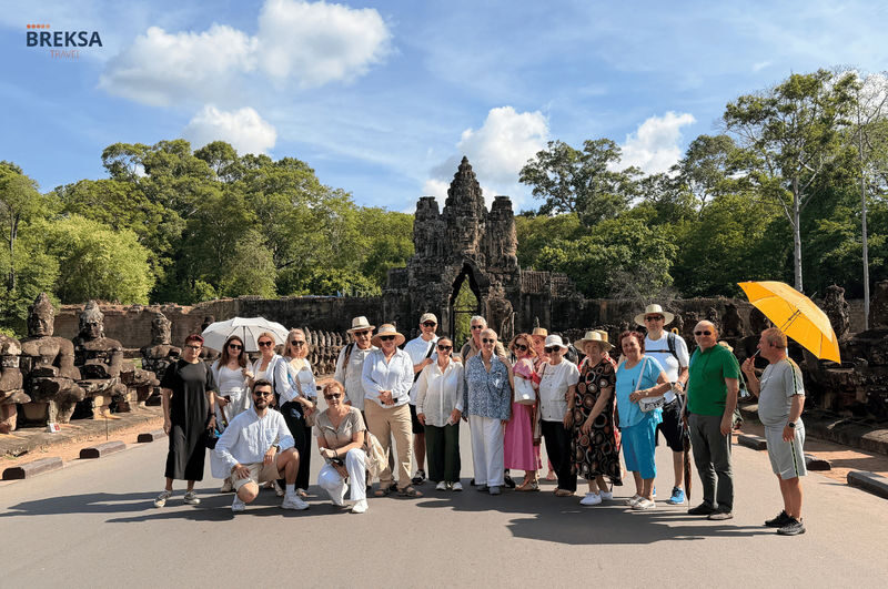 Angkor Wat Temples and Countryside Tour with Sunrise or Sunset - Breakfast, then a taste of Preah Dak