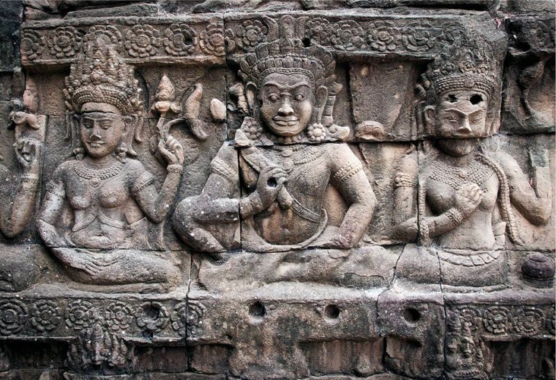Angkor Wat Tour Explore The Main Temple With Private Transportation - Angkor Wat: start with the scale