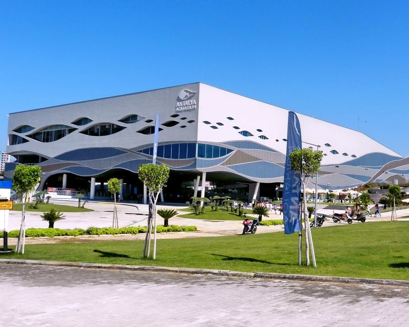 Antalya Aquarium and Wax Museum Entry Ticket - Themed zones add variety to the visit