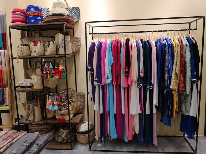 Ao Dai Rental in Da Nang - Choosing a garment without rushing