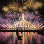 Atami Fireworks Festival Day Trip: Hakone Cruise/ Mt. Omuro Ropeway/ Kamakura Enoden (Multiple Routes Available, Departure from Tokyo) - The Kamakura route: a train, a photo stop, and Enoshima
