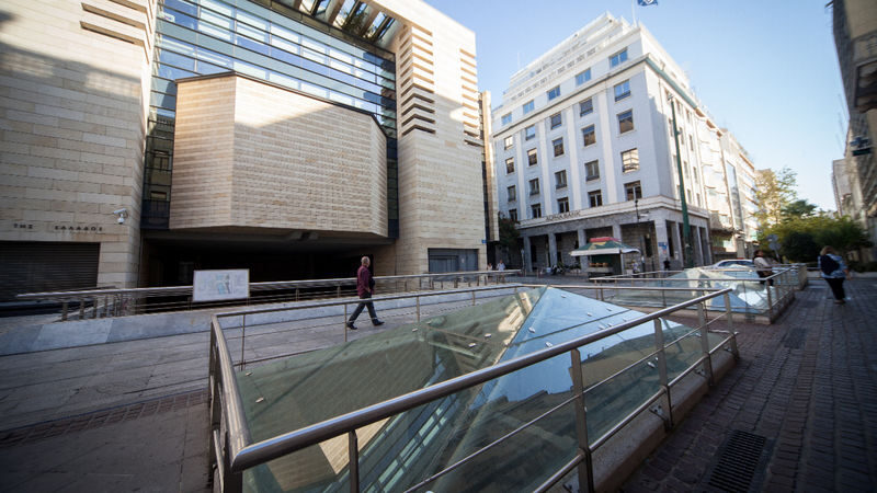 Athens Half-Day Small Group City Walking Tour - What makes the guide’s approach appealing