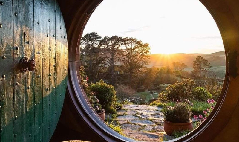 Auckland Hobbiton & Waitomo Glowworm Caves Day Tour - What to expect at Hobbiton in Matamata