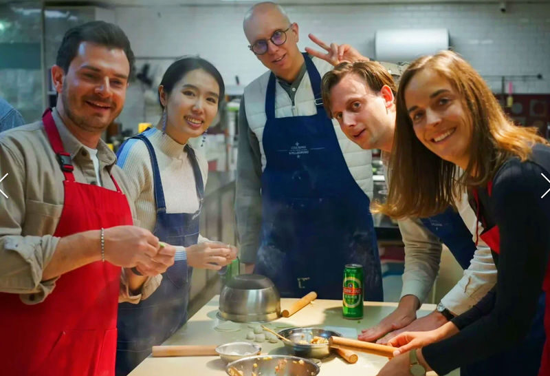 Authentic China Tastes: Cooking Class with Michelin Chef - From Jing An Temple to the cooking station