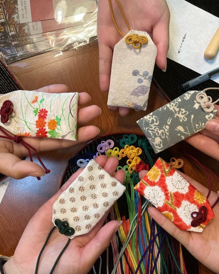 Authentic Tea Ceremony and Omamori Charm Making in Kimono (Miyajima) - Choosing a kimono and obi