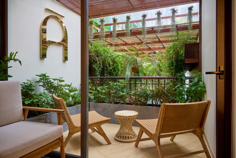AYen Spa & Healing: Massage and Hair Wash Experience in Ho Chi Minh - Choose the treatment that fits your day