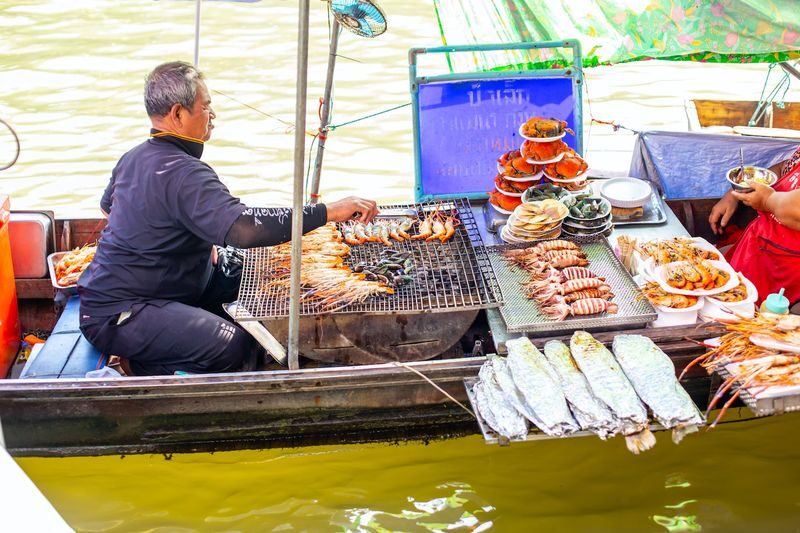 Ayutthaya and Amphawa One Day Private Tour - Amphawa after the temples