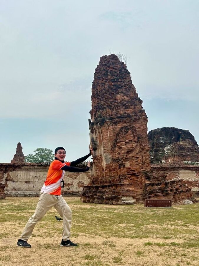 Ayutthaya Must-Visit Tour: Summer Palace, Temples Full Day - Lunch at Central Ayutthaya: a practical pause