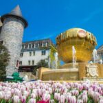 Ba Na Hills, Golden Bridge & Marble Mountain Private Day Tour - The Golden Bridge is a photo stop with a crowd factor