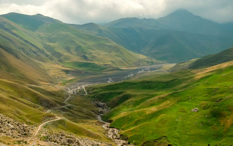 Baku Khinaliq & Candy Cane Mountains Full-Day Small Group Tour - Five Finger Mountain is a quick pause