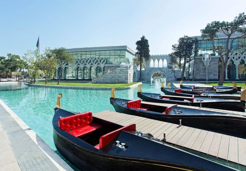 Baku modern and old city tour - Highland Park and the Flame Towers