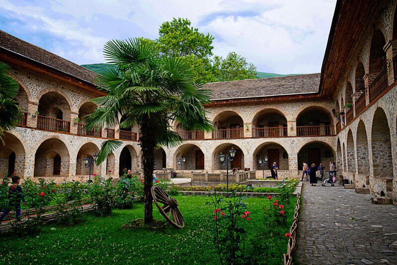 Baku Shaki Khans Palace & Kish Temple Full-Day Historical Tour - What to expect at the Khans’ Palace