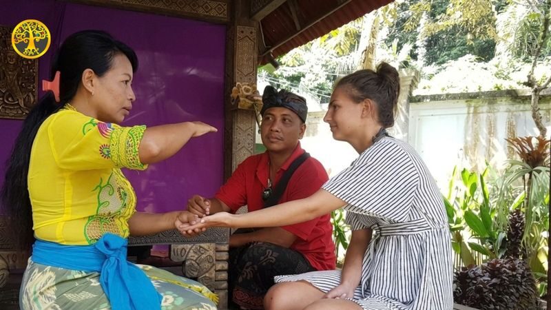 Bali Eat Pray Love Day Tour - Pura Mengening: the bathing ritual