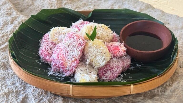 Balinese Cooking Experience: Make Traditional Klepon & Pisang Rai - A cooking class with a local story