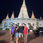 Bangkok Night Tour: Food, Temple & Tuk-Tuk - A temple visit in the evening