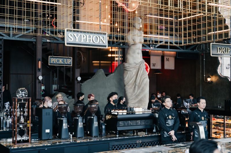 Bangkok Old Fashioned + Hidden Tattoo Cafe + Handsome Restaurant - Davin Cafe: a vintage Western opening