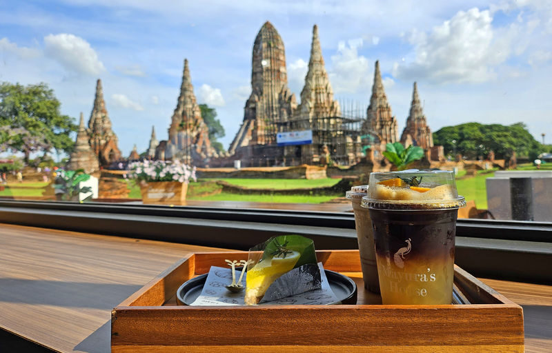 Bangkok Private Full-Day Culture & Food Tour - Damnoen Saduak: a market stop with a long ride