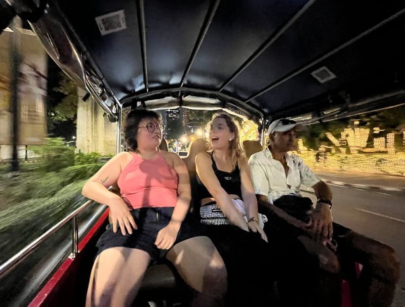 Bangkok Tuk Tuk Night Tour with food & drinks in Siam & Silom - See Patpong Night Market at a walking pace