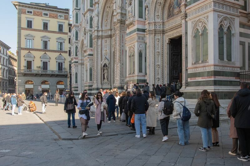 Baptistery, cathedral, and museum ticket in Florence - Baptistery of St. John: beautiful stone, changing views