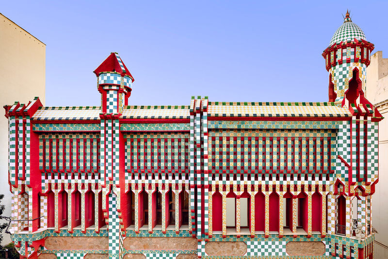 Barcelona: Casa Vicens Ticket - Gaudis First House - From the entrance to the first-floor rooms
