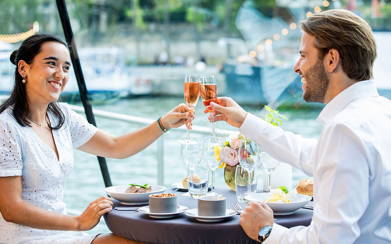 Bateaux Parisiens Seine River Lunch Cruise - Two Hours of River Views and Course-by-Course Dining