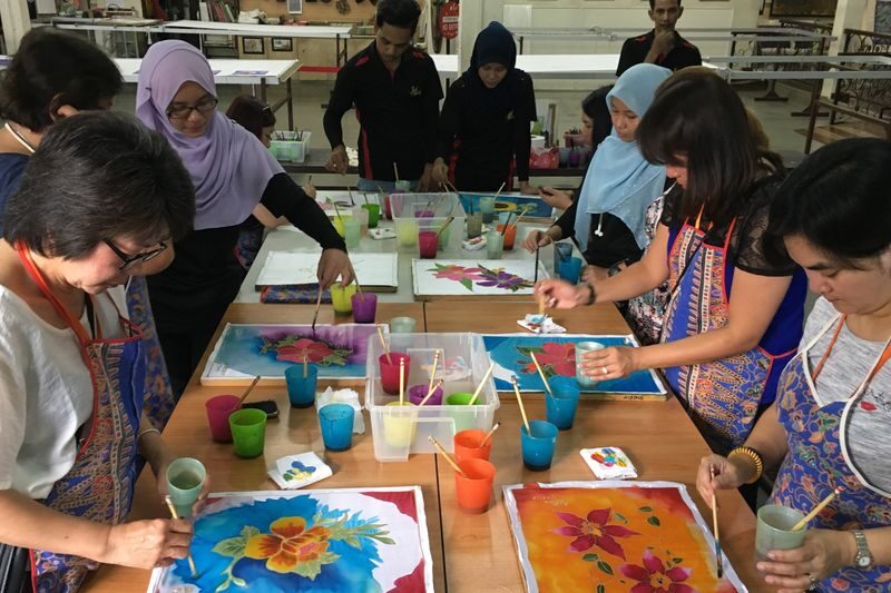 Batik Drawing and Coloring Workshop in Kuala Lumpur - The pleasure of a slow, hands-on craft