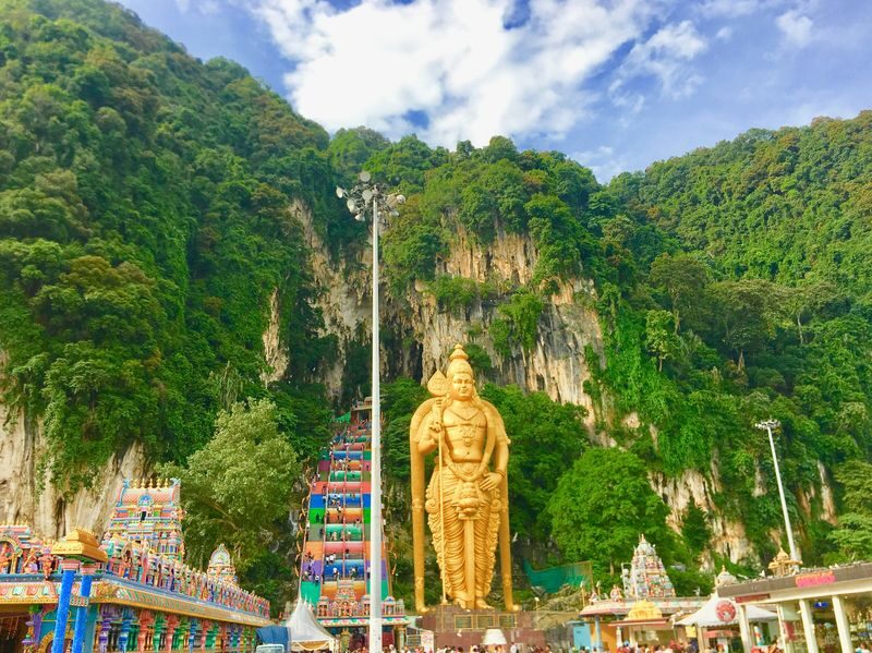 Batu Caves, Selayang Hot Spring & Kanching Waterfalls Half Day Tour - Batu Caves: the highlight and the steepest climb