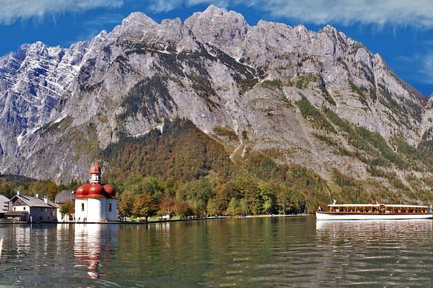 Bavarian Mountains Tour from Salzburg - Obersalzberg and a difficult chapter