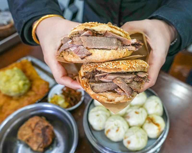 Beijing Old Hutong Half-Day Gourmet Walking Tour - Hutong lanes are part of the meal