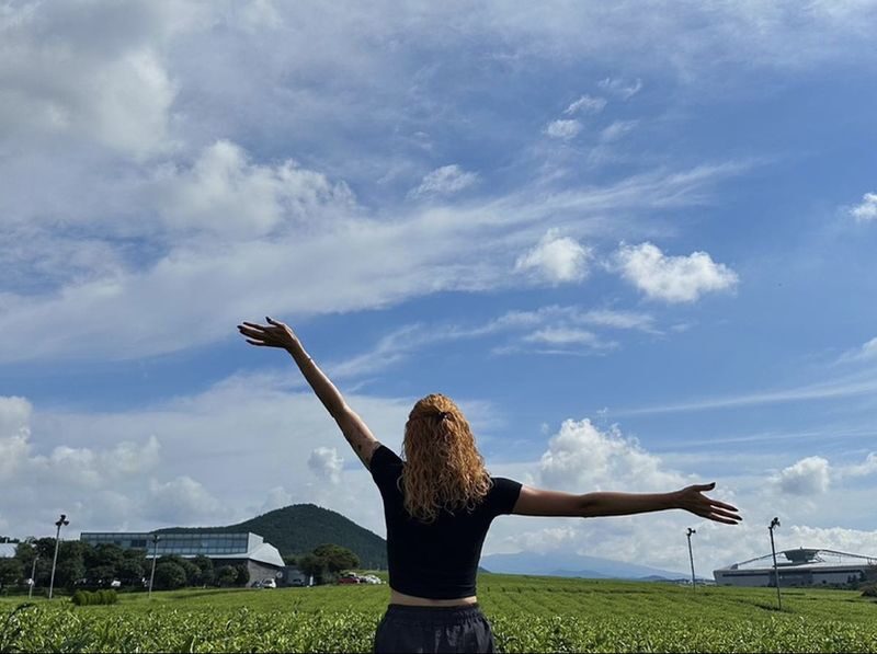 Best Jeju UNESCO Tour - East/South/West - Seongeup Folk Village: a first look at island traditions
