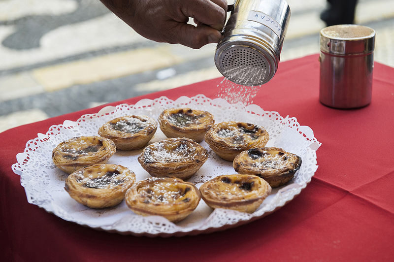 Best of Lisbon Walking Tour - Carmo’s ruins and Chiado’s everyday streets