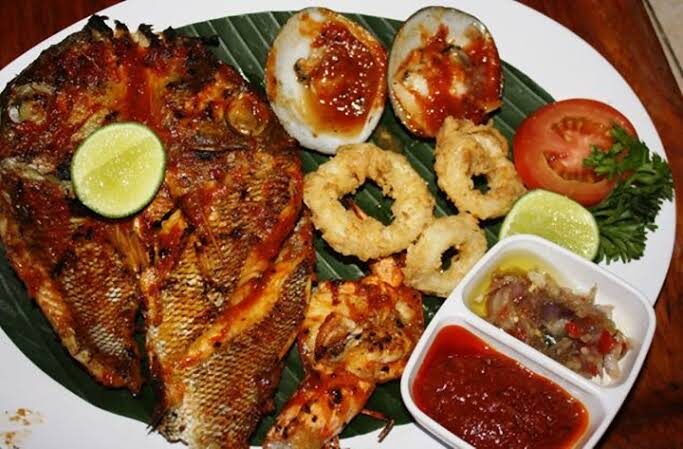 Best Rafting and Jimbaran Seafood Dinner Combo Experience in Bali - What the rafting portion involves