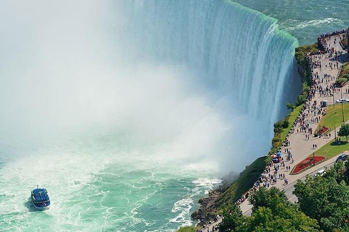 Best Tour Ever Niagara Falls Tour from Niagara Falls, Ontario - Hornblower brings you close to the water