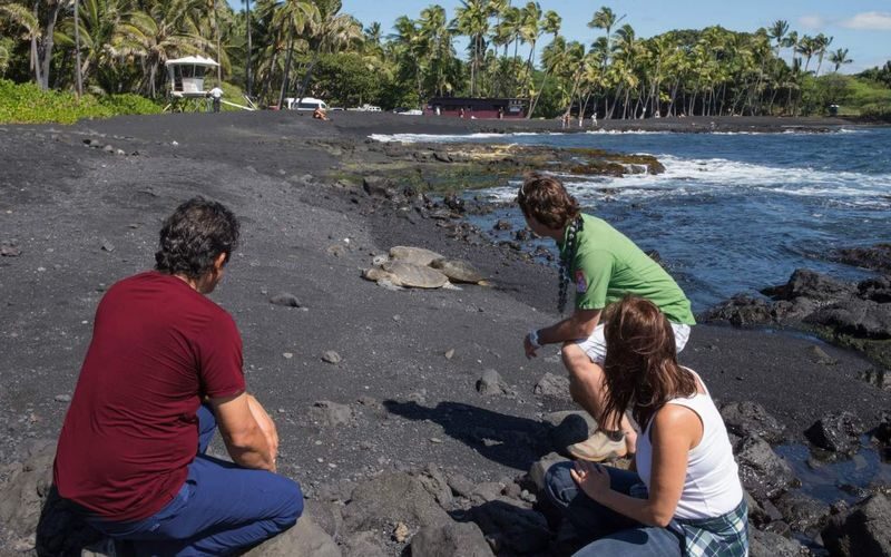 Big Island grand circle one-day tour - Volcanic country is more than a photo stop