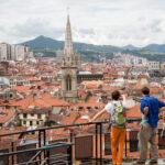 Bilbao morning and afternoon small group walking tour - What the small-group format means