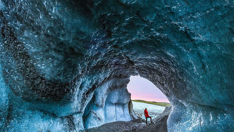 Blue Ice Cave and Glacier Hike in Skaftafell - Stepping inside the blue ice cave