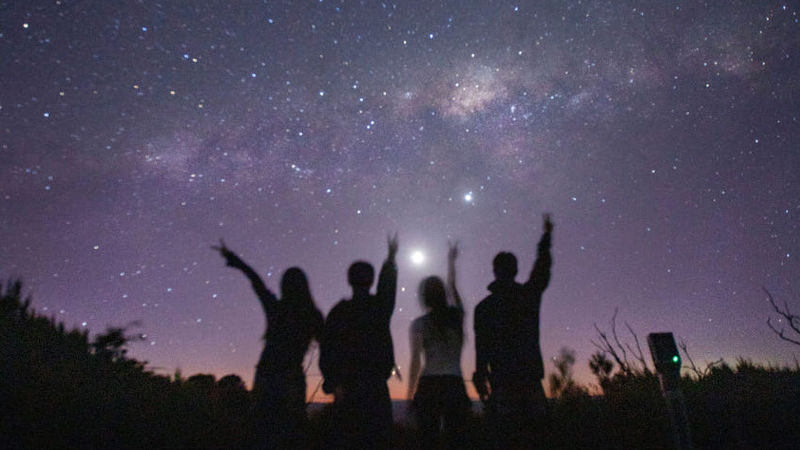 Blue Mountain Sunset & Stargazing tour with Featherdale Zoo - Echo Point and the Three Sisters