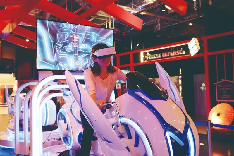 BOSS E ZO FUKUOKA Amusement Facility Ticket in Fukuoka - teamLab Forest: play, collect, and keep moving