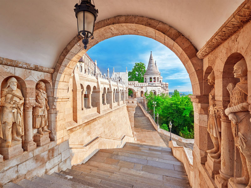 Bratislava & Budapest Full-Day Small Group Tour from Vienna - Budapest: big sights, brief encounters