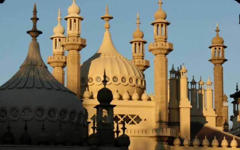Brighton & Seven Sisters Full-Day Small Group Tour - Brighton: a city stop with limited time