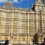 British Royalty Walking Tour - Whitehall, Horse Guards and the Changing of the Guard