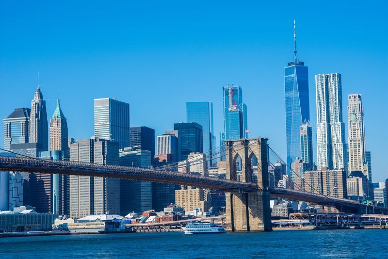 Brooklyn Bridge and DUMBO Walking Tour in New York - Crossing the Brooklyn Bridge