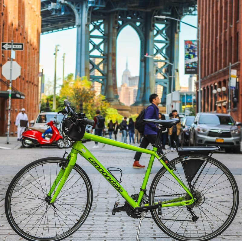 Brooklyn Bridge Bike Rental - Crossing the Brooklyn Bridge under your own steam