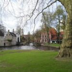 Bruges Day Tour from Amsterdam - First steps in Bruges: the central square