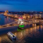 Budapest Dinner Cruise with Folklore & Operetta Show - What the river views add to the evening